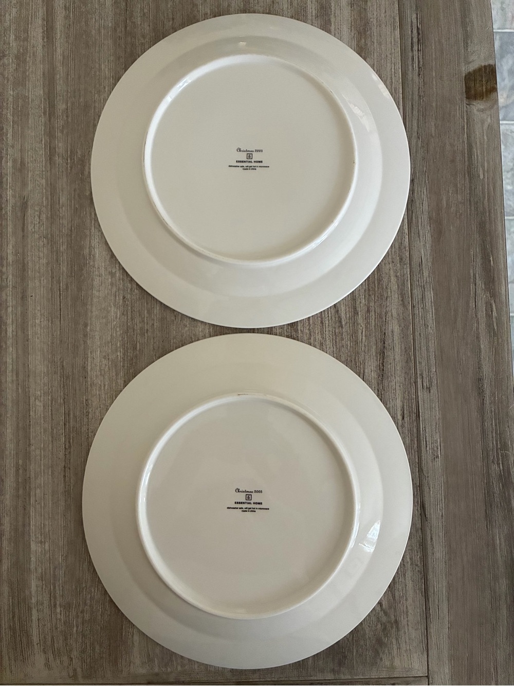 Set of 4 Essential Home Tartan Ribbon Christmas 2005 Holly Dinner Plates - Picture 3 of 6